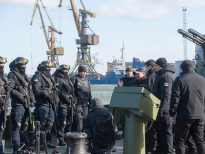 Глава парламенту піднявся на борт корабля «Донбас»  