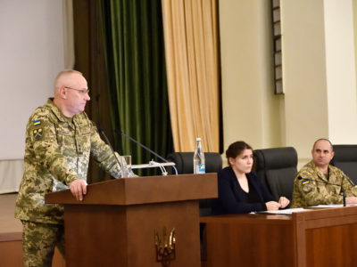 «2020-й рік оголошено у Збройних Силах роком професійного сержанта», — генерал-лейтенант Руслан Хомчак  