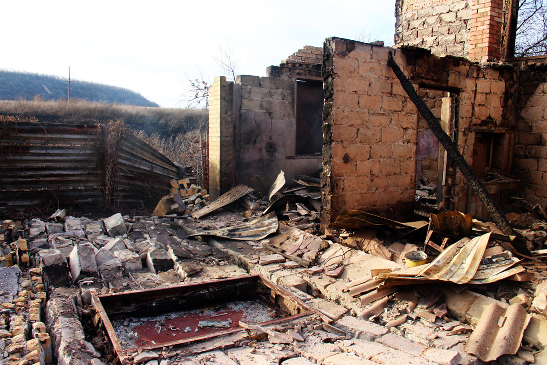 У буферній зоні від влучання снарядів сталася сильна пожежа