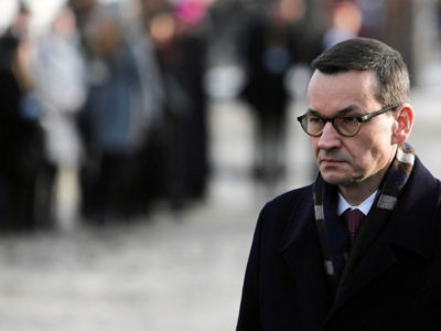 Чому польський уряд пішов у відставку?  