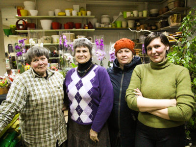 Луганчани, які не втомилися допомагати армії  