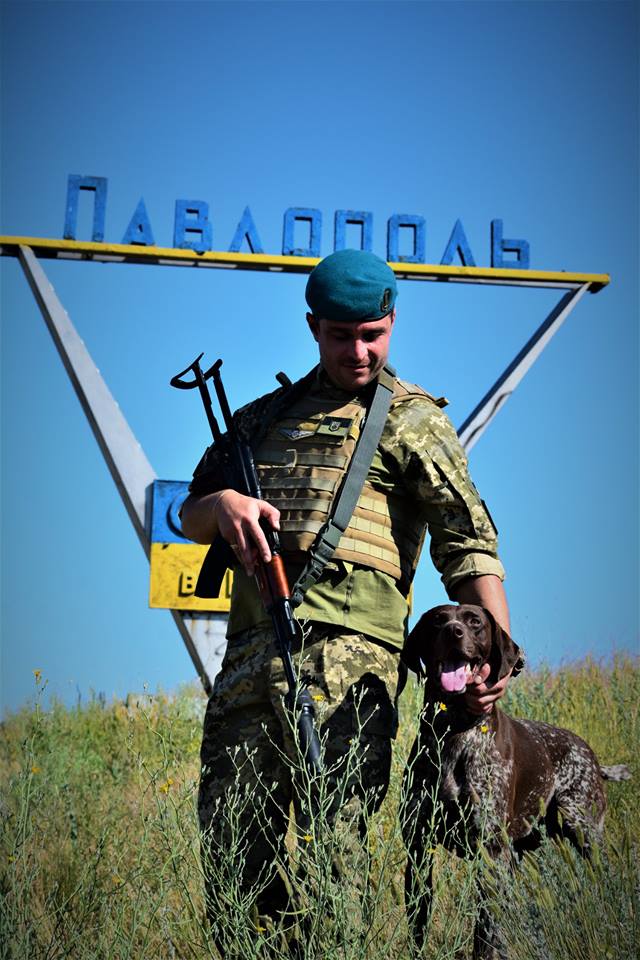 Під самим носом у ворога евакуював поранених товаришів