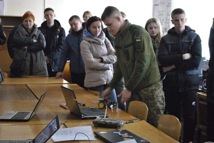 Як стати  і військовим, і фахівцем з ІТ-технологій? У ВІТІ майбутнім абітурієнтам розповіли про переваги військової освіти