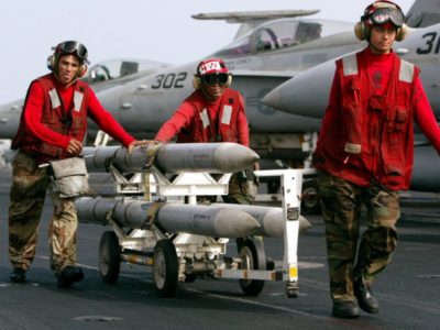 США замовили авіаракети середньої дальності на сотні млн доларів  