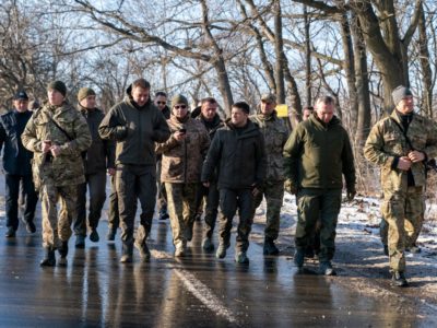 У День Збройних Сил Президент побував на передовій на Сході України