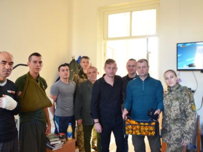 Сергій Жадан відвідав поранених у Дніпрі  