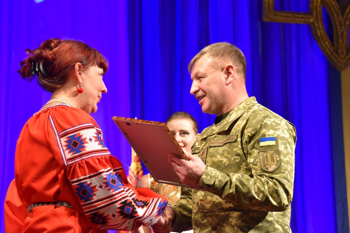 Ми пишаємося вами! – військових в Чернігові привітали з професійним святом 