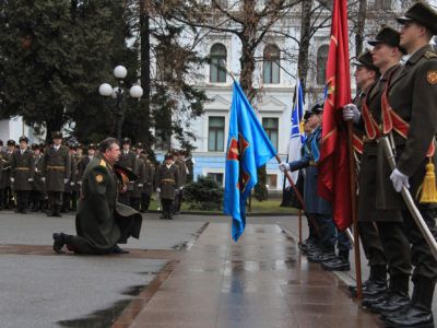 У Міноборони відбулася урочиста церемонія проводів генерала армії України Олександра Кузьмука з нагоди звільнення з військової служби  
