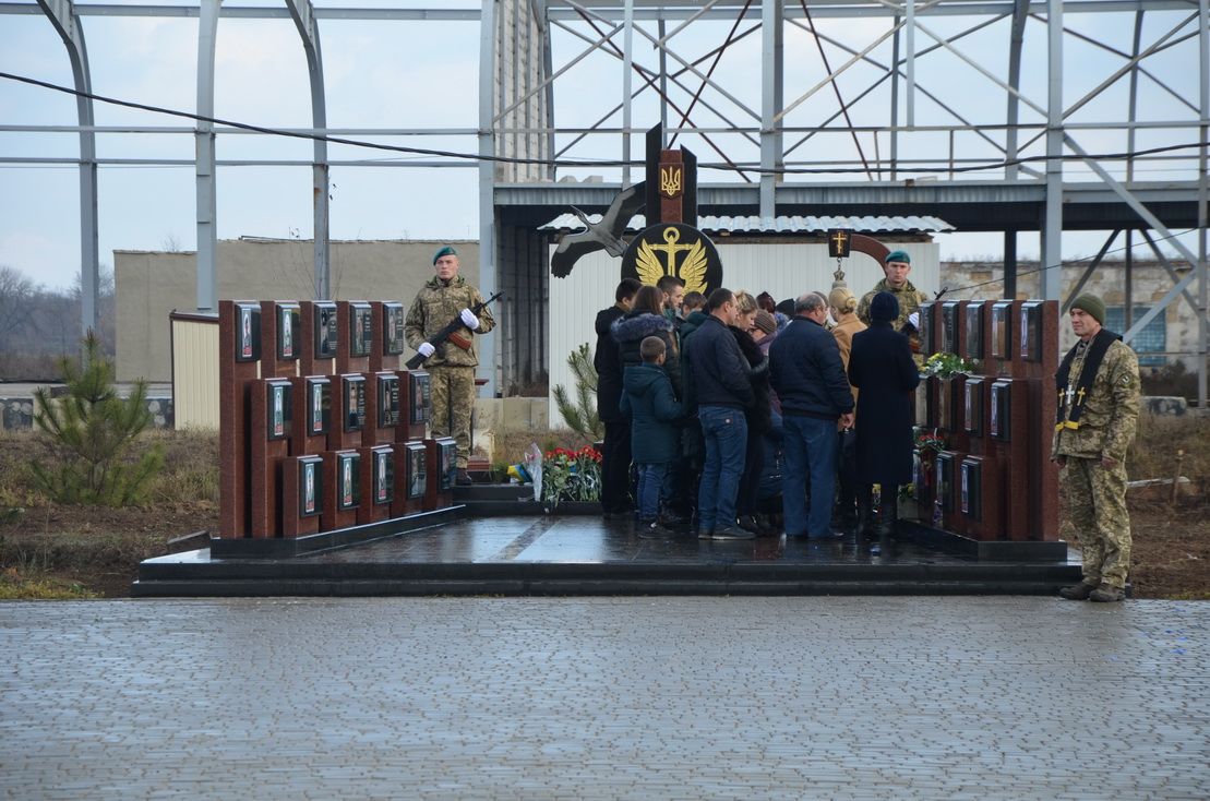 На Одещині відкрили меморіальний комплекс загиблим морським піхотинцям