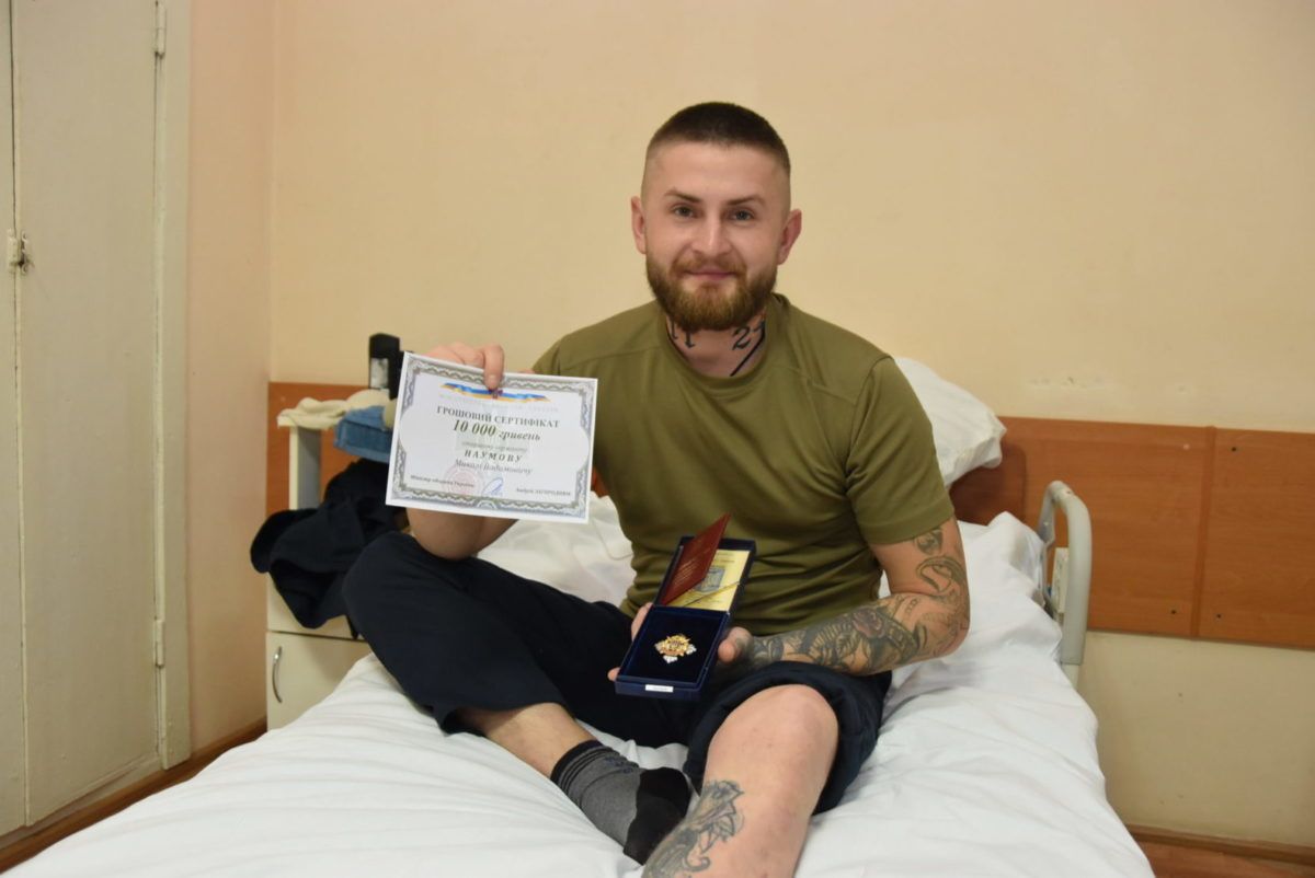 Андрій Загороднюк нагородив поранених військовослужбовців
