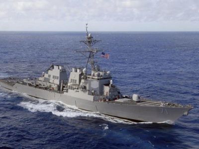 Літаки Росії зімітували ракетний удар по есмінцю США поблизу Одеського порту  