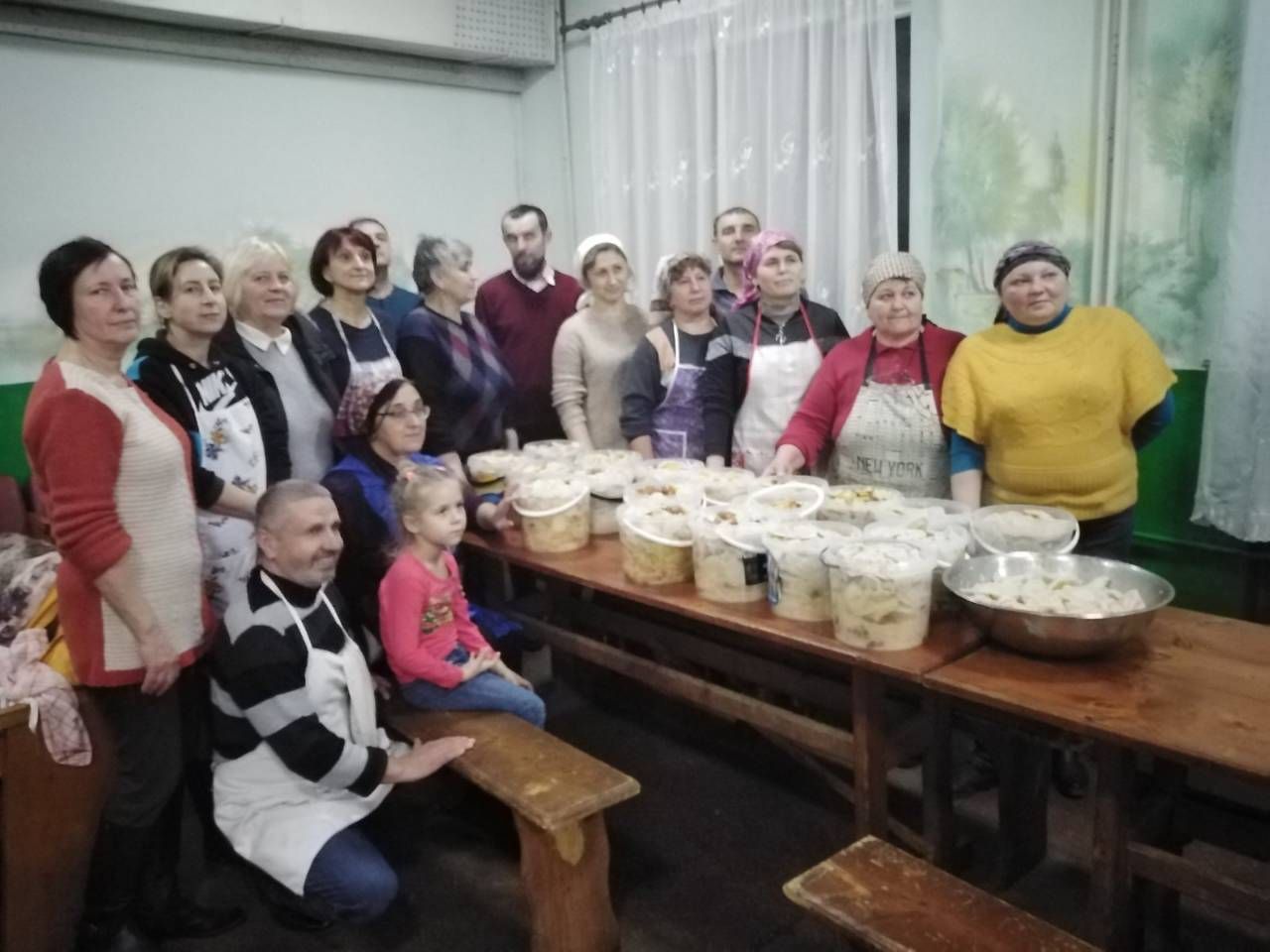 Будуть під ялинкою у бійців в окопах і домашні голубці, і вареники – волонтерський «Різдвяний десант» вирушає на «нулі»