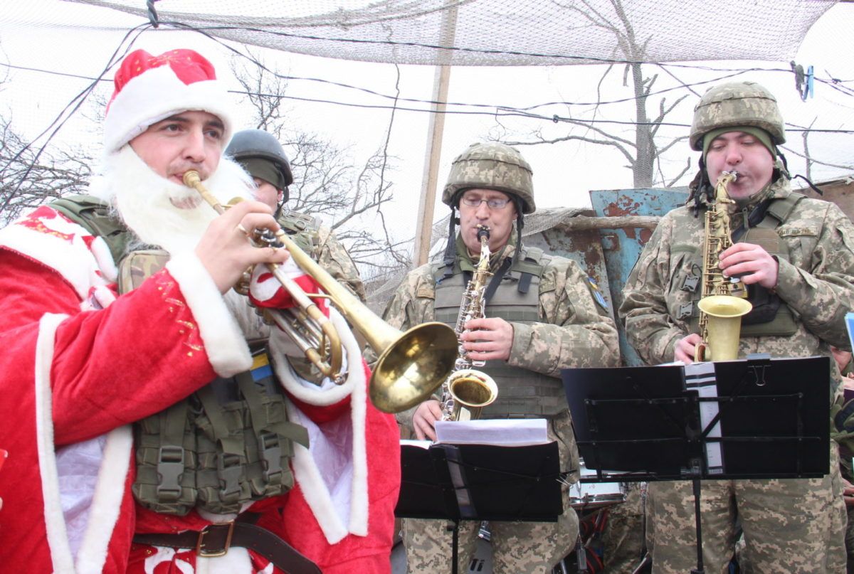 Над лінією фронту лунають звуки Jingle Bells