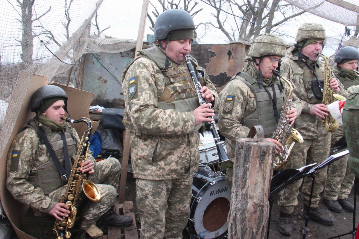 Над лінією фронту лунають звуки Jingle Bells