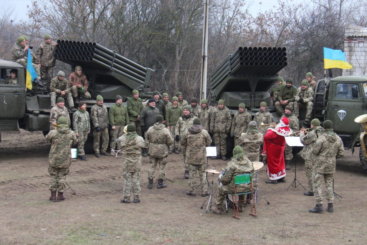 Над лінією фронту лунають звуки Jingle Bells
