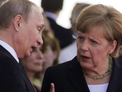 Меркель і Путін обговорили транзит російського газу через Україну та «Північний потік – 2»  