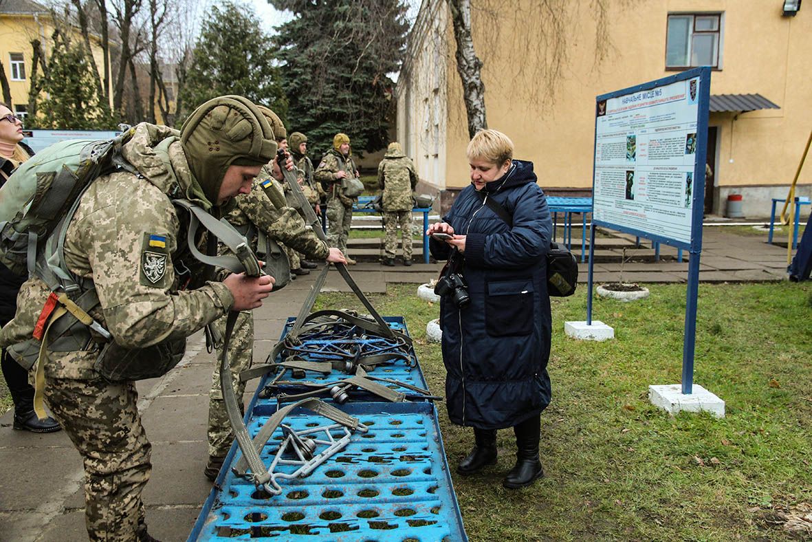 АрміяInform долучилася до престуру військовими частинами західного регіону