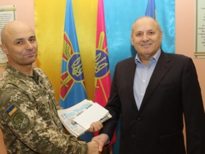 «Голос України» лунатиме у військах  