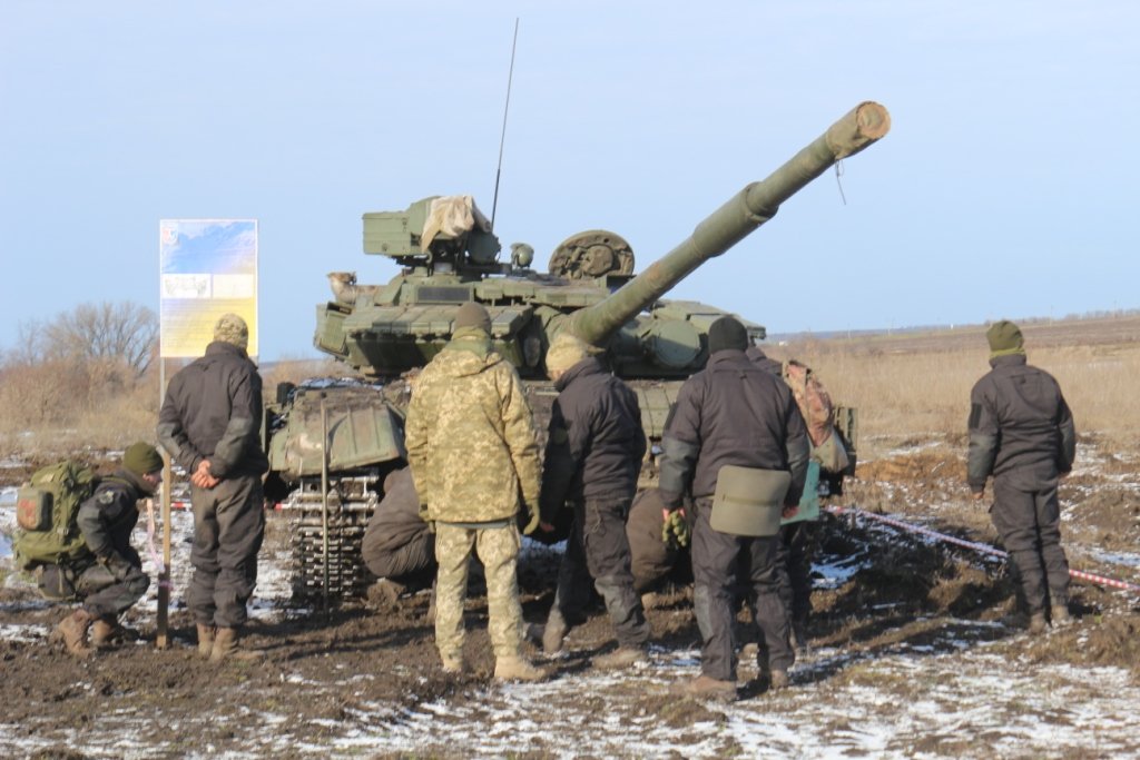 Євген Межевікін зібрав командирів танкових підрозділів