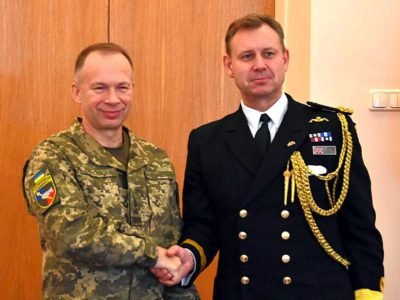 Генерал-лейтенант Олександр Сирський провів зустріч з комодором Тімоті Вудзом