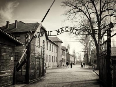 Вісім фото, що розкажуть про страшні події Голокосту в Україні  
