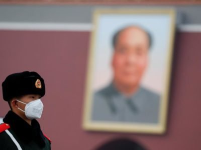 У Китаї вводять воєнний стан через коронавірус  