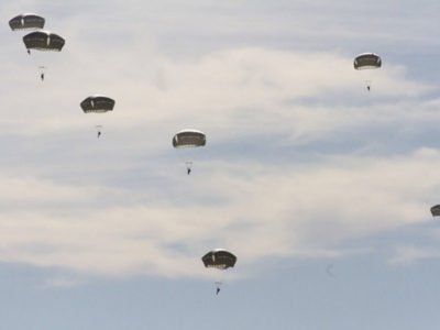 Спільні військові навчання десантників США та Колумбії  