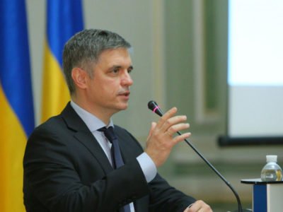 Зрив Мінського процесу чи збіг? МЗС України та ОБСЄ обговорили збільшення обстрілів на Донбасі  