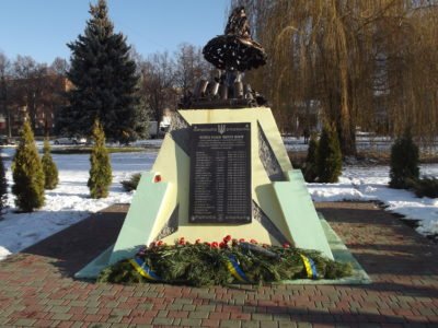 На Сумщині поіменно загадують кожного полеглого на Сході земляка