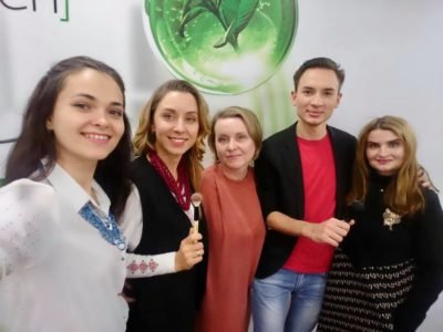 Соціальний проєкт «Незламна краса» запрошує усіх жінок, дотичних до війська, на майстер-класи  