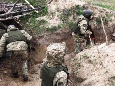 Курсанти-зв’язківці проходять посилену підготовку  