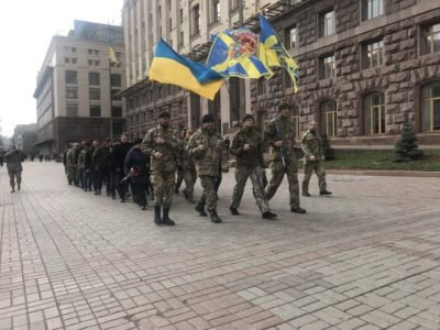 У центрі Києва відбувся хід у пам’ять про загиблих у боях під Дебальцевим  