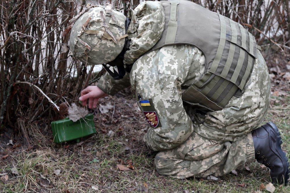 Металодетектори: огляд АрміяInform
