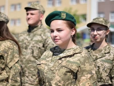 Замість «Захисту Вітчизни» в школах вивчатимуть «Захист України»
