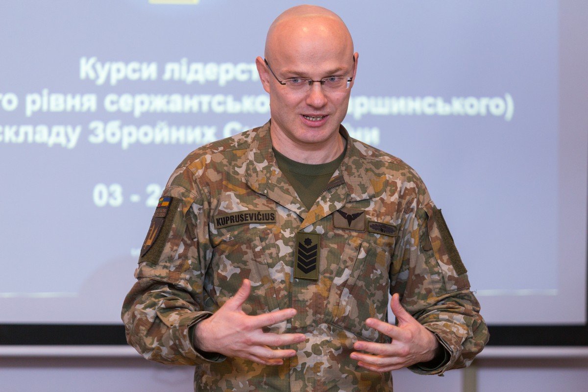 Професійний сержантський корпус ЗС України: в НУОУ завершено підготовку слухачів курсів лідерства підвищеного рівня