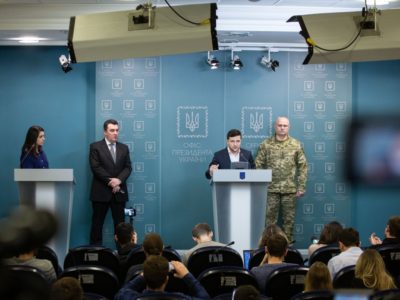 Президент України: Ситуація в районі ООС повністю контрольована  