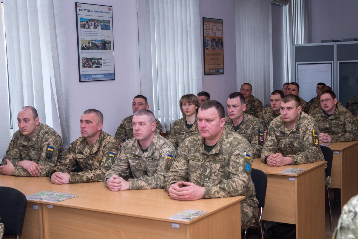 Професійний сержантський корпус ЗС України: в НУОУ завершено підготовку слухачів курсів лідерства підвищеного рівня