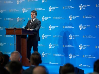 Президент України: Пам’ятаємо імена перших жертв з Криму, робимо все заради звільнення кожної нашої людини  