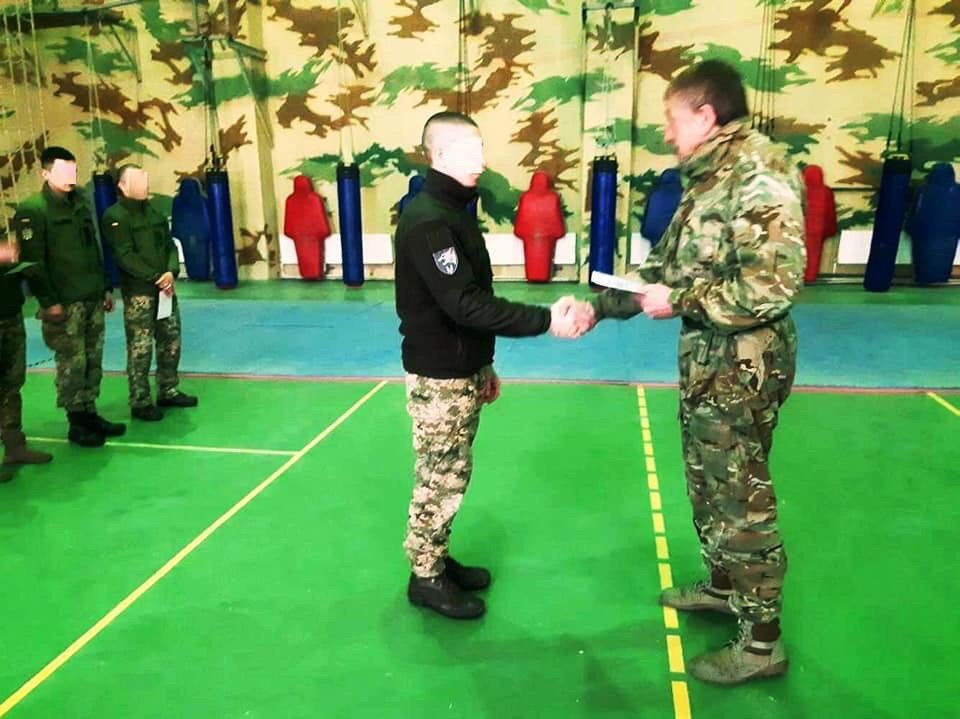  БАрС навчає, як знищити ворога і вижити на полі бою