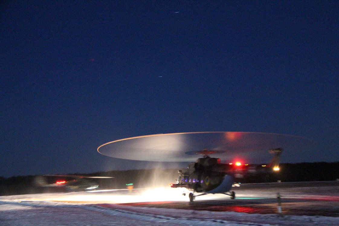 Особливості польотів вертольотів у сніжну зиму