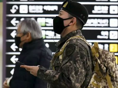 Майже 8 тисяч військових відправляє на карантин Південна Корея  