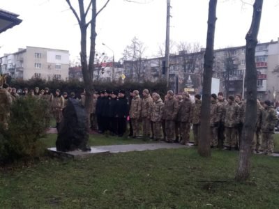 Військові ліцеїсти Львова та Луганська вшанували побратима — Героя Небесної Сотні  