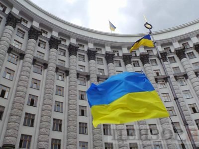 Кабмін пропонує призначити стипендії дітям загиблих журналістів Лабуткіна та Веремія  