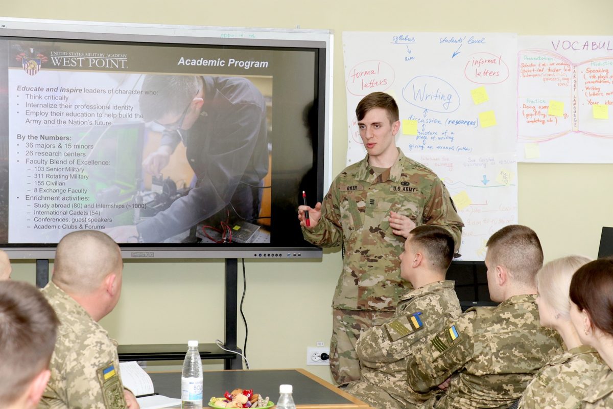 Національну академію сухопутних військ відвідали курсанти американського Вест-Пойнту