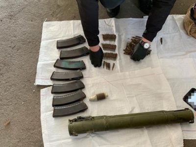 П’ятьох жителів Донеччини викрили на збуті зброї, боєприпасів і вибухівки  