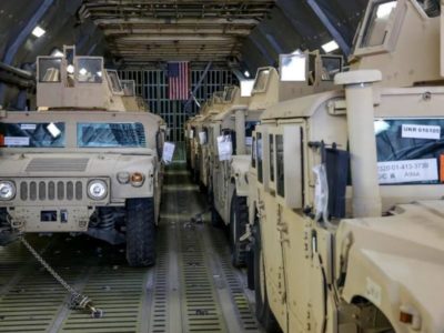 Стала відома сума допомоги США і ЄС для української армії  