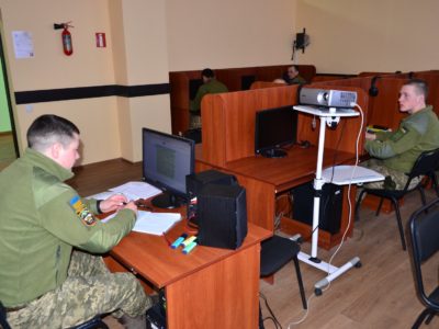 Майбутні танкісти опановують теорію дистанційно  