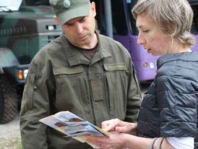 Інформаційні вісники, телефон довіри та різноманітна допомога українським захисникам на час карантину  