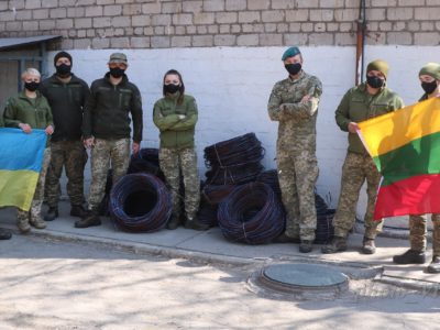 В гостях у морпіхів – знову друзі-волонтери  