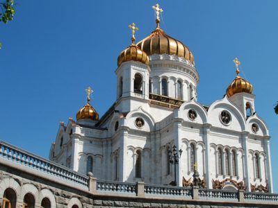 Подвійні стандарти Московської церкви  